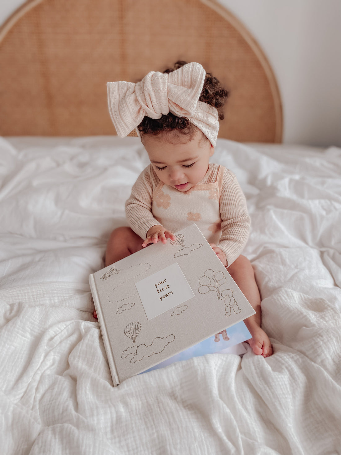 Baby Book vs Baby Journal NZ: Which Should I Choose?